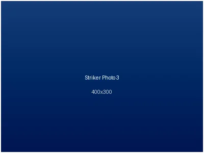 开云体育传奇射手与采访团队合影